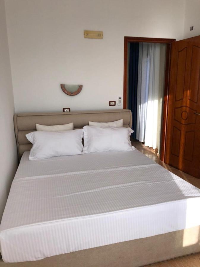 Kenza Apartments Sarandë Habitación foto