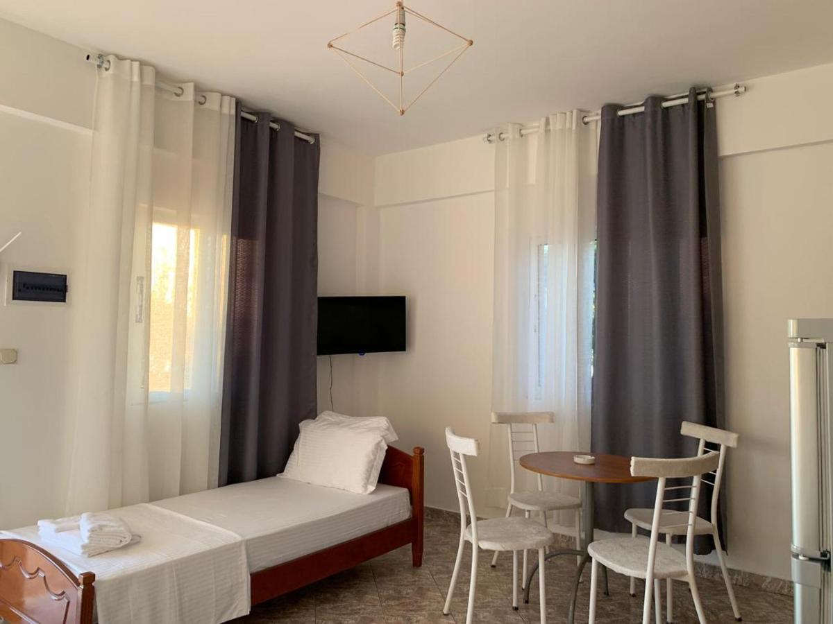 Kenza Apartments Sarandë Habitación foto